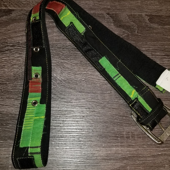 AVENTURE DES TOILES ARTIST PAINTED BELT
AVENTURES - Picture 3 of 10